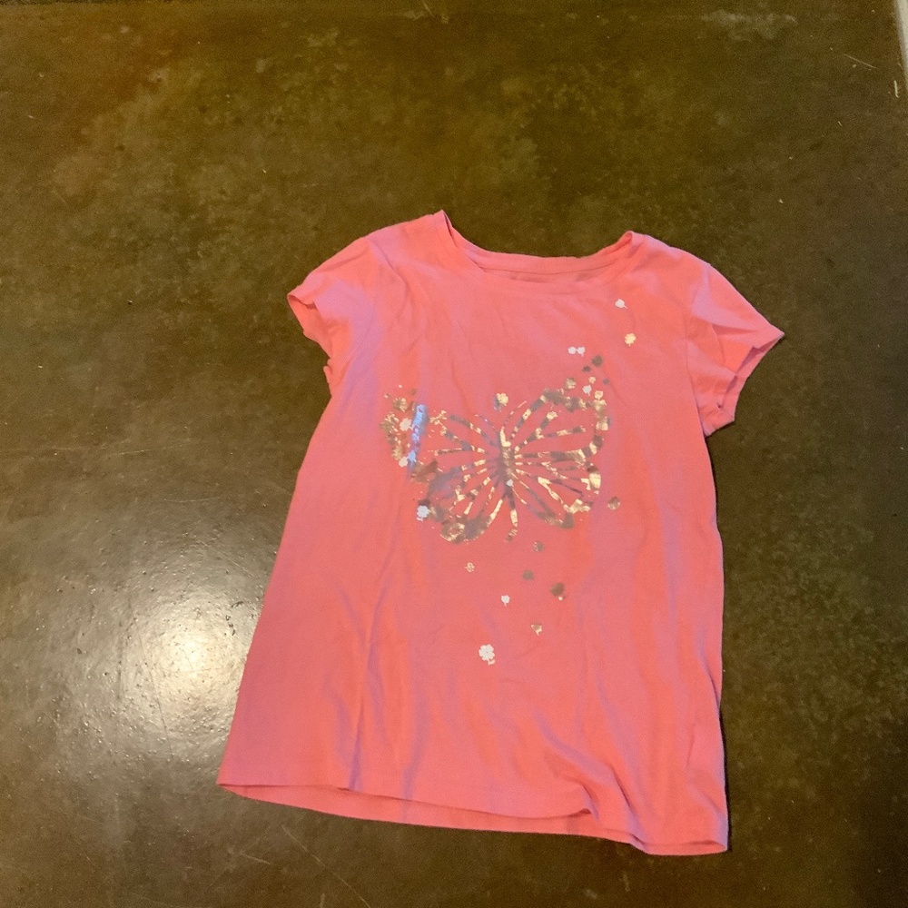 Pink tee shirt